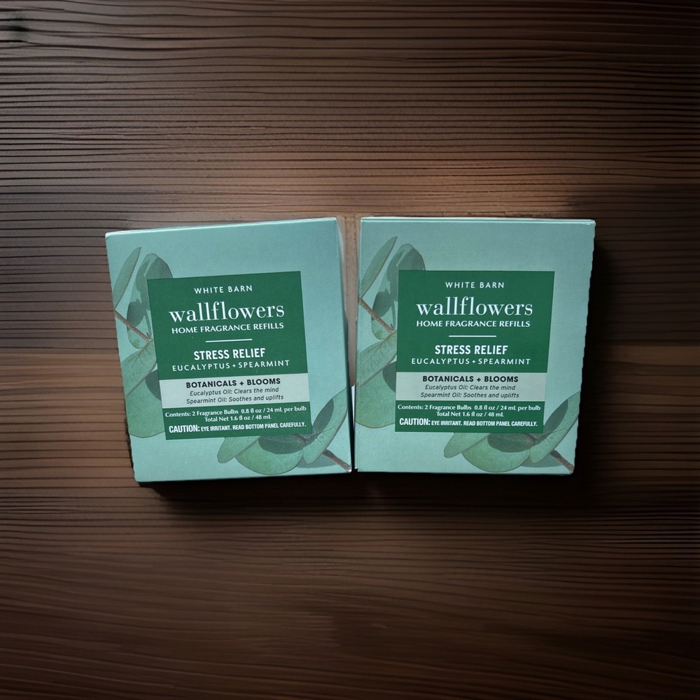 Bath and Body Works EUCALYPTUS SPEARMINT Wallflowers‎ Fragrance Refill (4 Bulbs)